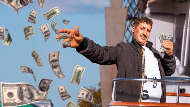 КОГДА ПОЛУЧИЛ ПРЕМИЮ