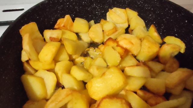 Готовлю картошку очень вкусно получается 😊