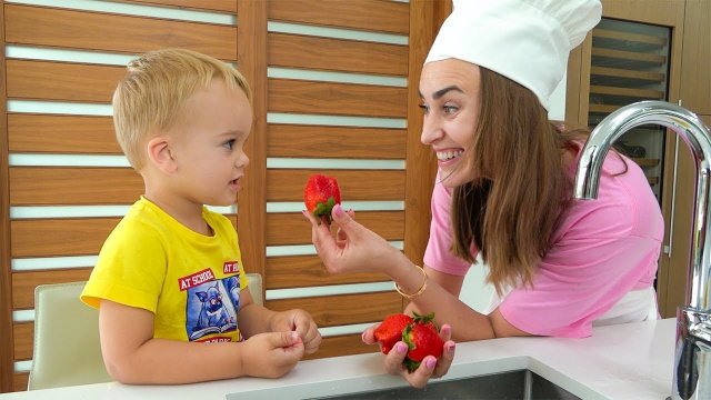 Малыш Крис и полезные истории для детей от Влада и Ники!