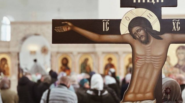 Поздняя Божественная Литургия. Воздвижение Честнаго и Животворящаго Креста Господня.