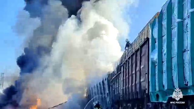 Следственный комитет предполагает, что авария с большегрузом и товарным поездом могла быть диверсией