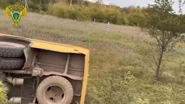 В Башкирии произошло серьёзное дорожное происшествие: школьный автобус, перевозивший детей, съеха...