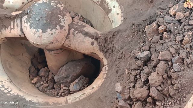 Строительство, как дробят руду конусной дробилкой "Кобелко"