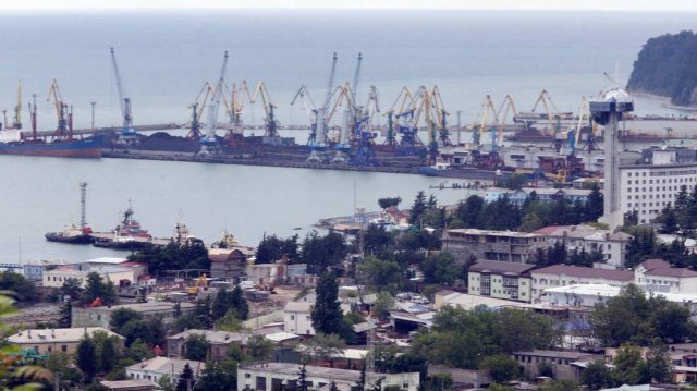Генпрокуратура подала иск к владельцу и экс-бенефициарам порта Туапсе