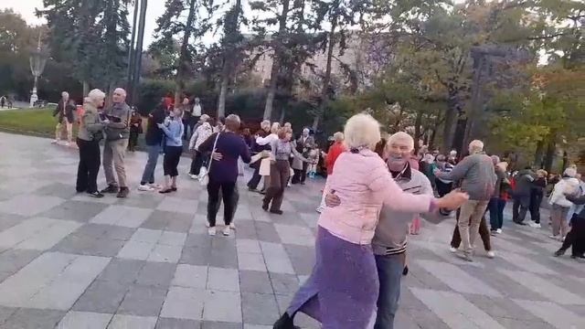 ОСЕННИЕ ЛИСТЬЯ ТАНЦЫ ХАРЬКОВ СЕНТЯБРЬ 2025