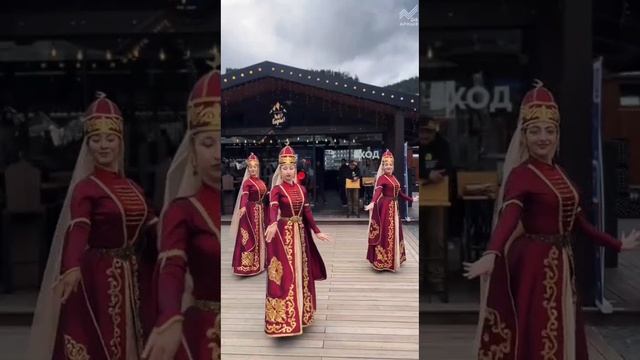 Весело и с пользой отметили главный туристический праздник