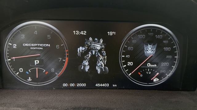 Дизайн приборной панели Range Rover L322 Decepticon Edition