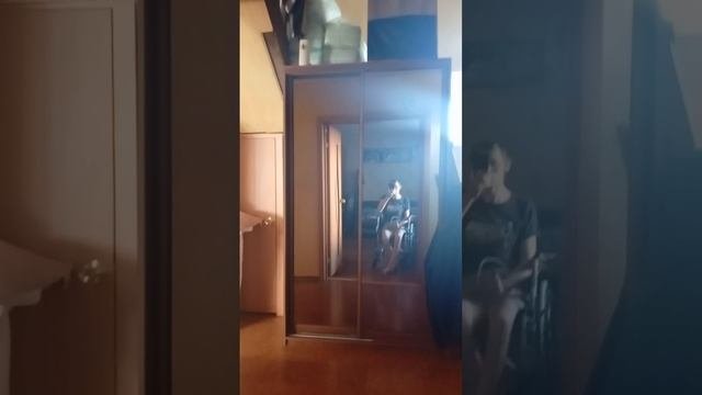 ЭТО МОЯ КОМНАТА И ТАК Я ЖИВУ УЖЕ 5 ЛЕТ.