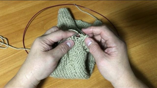 Классные переплетения на изнаночной глади. Узоры спицами
