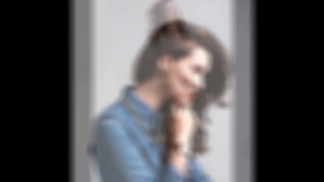 Хлоя Лекэреукс ( Chloe Lecareux )