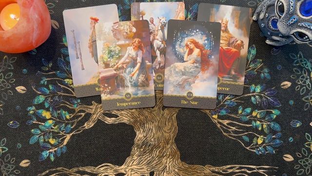 Таро-расклад "О чём вы скоро узнаете" ☘️