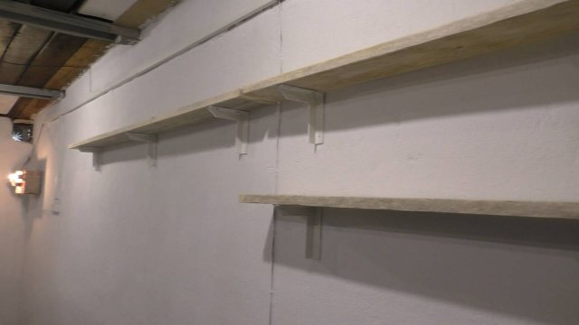 Полки в гараж своими руками