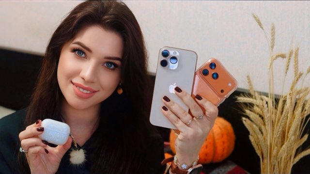 Женская распаковка IPHONE 17 PRO MAX, сравнение с IPHONE 16 PRO MAX