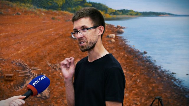 В полуденный час Октябрь 2025 Алексей Торопов