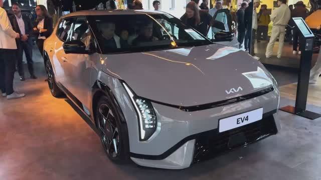 KIA EV4 GT Line 2026 обзор