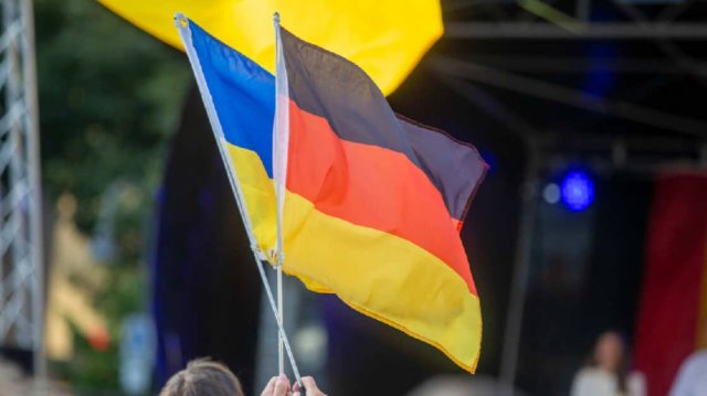 Почти 66% немцев выступили против пособий для украинцев