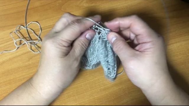 Очень красивый сложный узор спицами для кардигана