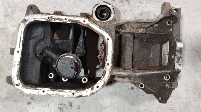 Как снять поддон двигатель 1NZ-FE Toyota