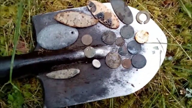 АРХИВ. Коп монет и не только вокруг озера.