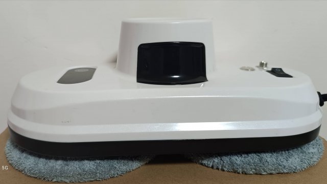 Робот мойщик окон