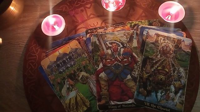 КАК ПОЖИВАЕТ ВАША СОПЕРНИЦА ТАРО РАСКЛАД ОНЛАЙН 🔥🔥🔥