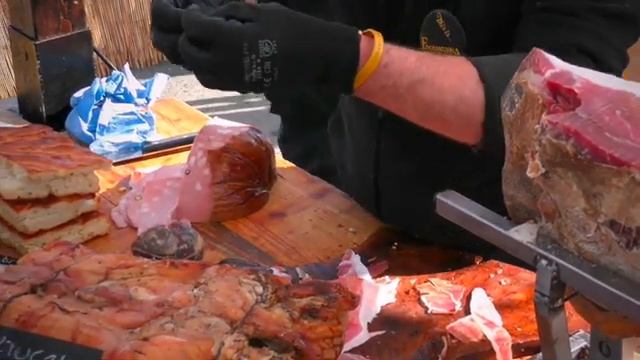 Лучшая ИТАЛЬЯНСКАЯ Уличная Еда Которую Стоит ПОПРОБОВАТЬ Путешественнику