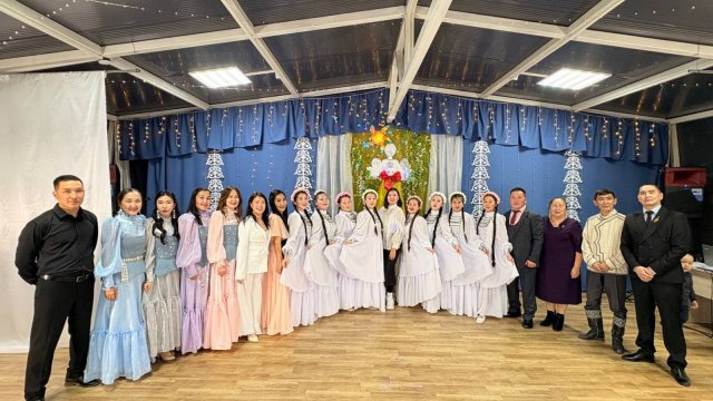 "Күн ийэ" концерт