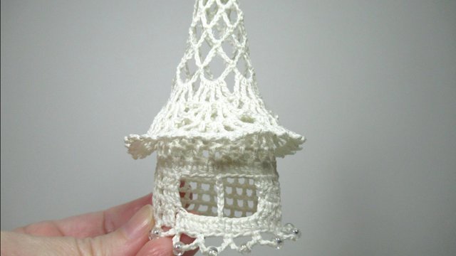 Продолжаю вязать стены колокольчика в виде снежного домика. Часть 2