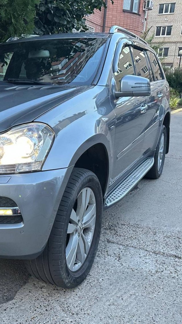 Обзор Мерседес GL350, 2011, дизель