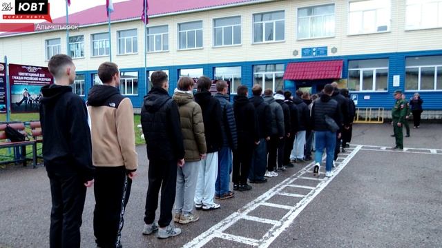 Почти 50 будущих альметьевских призывников начинают обучение по специальности военный водитель