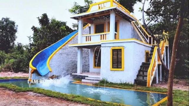 Шикарный дом из грязи с бассейном и водными горками.