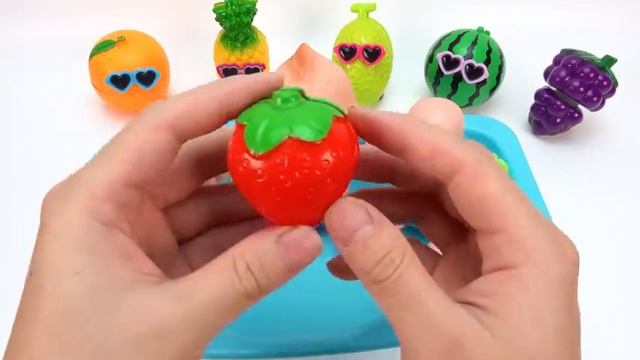 Интересное детское видео про ванночку из конфет для детей часть 1