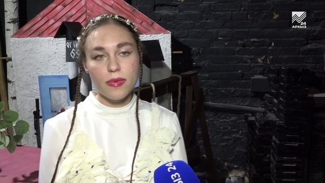 Русский театр драмы и комедии КЧР представил зрителям комедию в жанре «дель арте» «Женщина-змея»