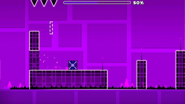 прохожу 1 уровень геом три даш