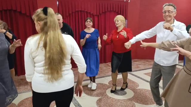 25 октября.Пусть играет магнитофон.....