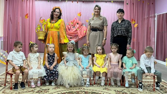 Утренник маленьких ураганов