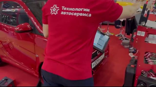 3D-стенд для измерения углов развала и схождения колес Launch SmartSafe WA613