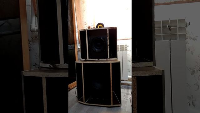 красивый голос. 🌈красивая мелодия. тема для тех, кто слушает музыку не ушами а душой.❤