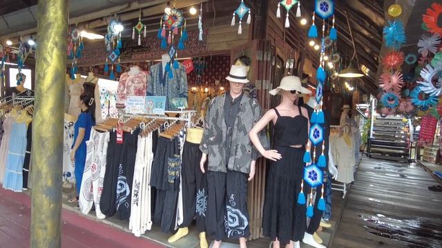 Паттайя, плавучий рынок. 31.10.2025. Атмосферное место для прогулок.