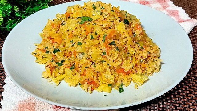 Три дня до получки! Готовлю быстрый и вкусный ужин из СТАКАНА РИСА и КАПУСТЫ