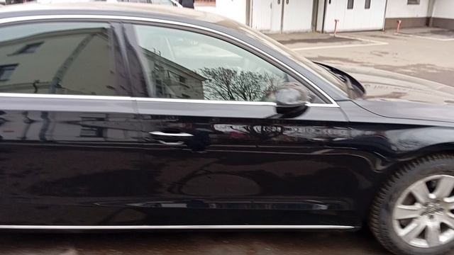 Ауди А8L WAUZZZ4H3CN004386