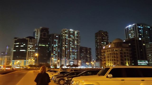 Вечерний город Шарджа 31.10.25.