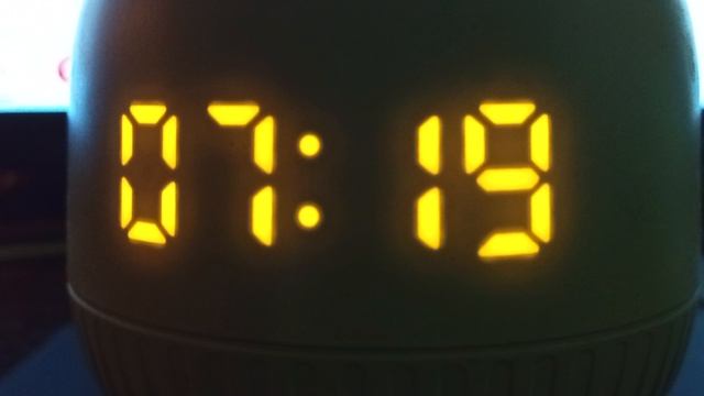 Анекдоты от Маруси! Колонка Маруся , почему так себя ведёт? 31-10-2025