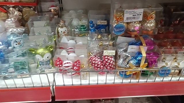 Влог из города-2// по магазинам// зачем столько? // новогодние игрушки// Распаковочка.
