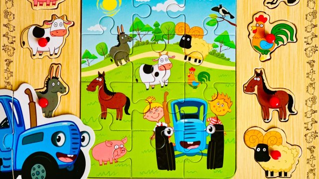 Деревянный пазл 🧩 Синий трактор | видео для детей | мультики с игрушками | Ютюбик kids
