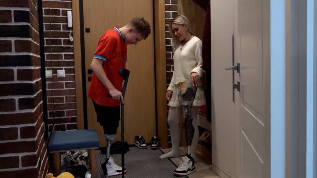 Потерял ноги и руку: подросток пять лет пытается добиться компенсации после ДТП