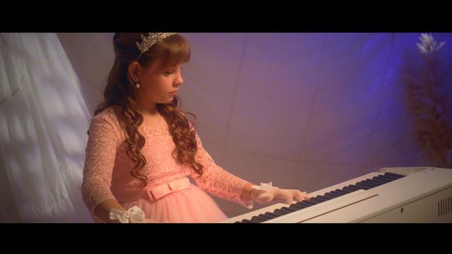 Соляник София - Carol of the Bells (Кавер)