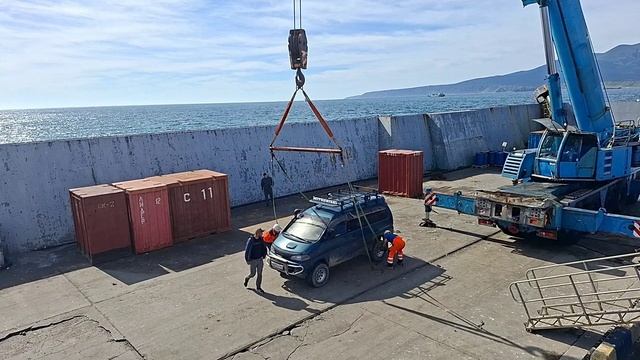 Разгрузка и погрузка. Путешествие с Сахалина на Шикотан на теплоходе "Павел Леонов". Часть 8