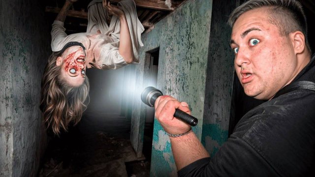 НАШЛИ ДЕВУШКУ МАНЬЯКА АНТОНА! РЕАЛЬНЫЙ УЖАС НА ЗАБРОШЕННОМ ЗАВОДЕ