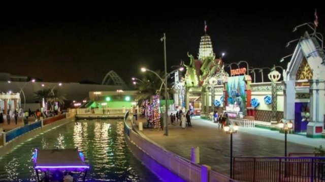 Дубай. Тематический парк Global Village Dubai. Парк развлечений.